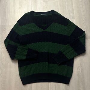 Brandy Melville Black and Green V-Neck Sweater